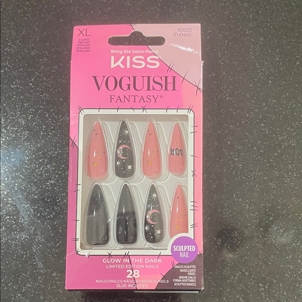 KISS Voguish Fantasy Pink and Black Glow Nails